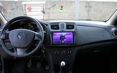 Renault Logan II, 2018 год, 815 000 рублей, 16 фотография