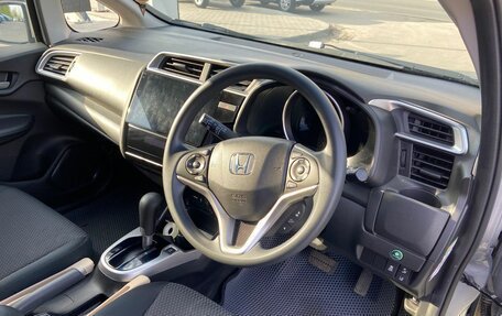 Honda Fit III, 2019 год, 1 450 000 рублей, 17 фотография