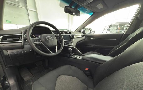Toyota Camry, 2019 год, 1 599 000 рублей, 3 фотография