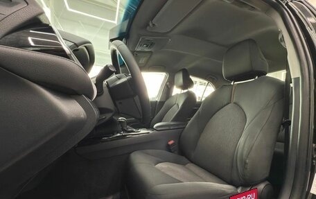 Toyota Camry, 2019 год, 1 599 000 рублей, 2 фотография