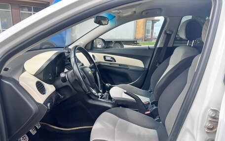 Chevrolet Cruze II, 2011 год, 515 000 рублей, 12 фотография