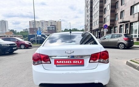 Chevrolet Cruze II, 2011 год, 515 000 рублей, 10 фотография