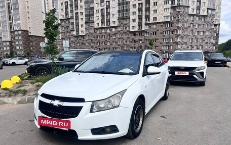 Chevrolet Cruze II, 2011 год, 515 000 рублей, 5 фотография
