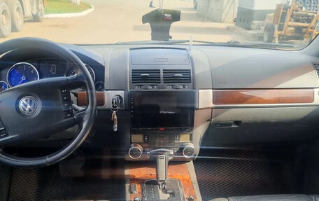 Volkswagen Touareg III, 2010 год, 1 200 000 рублей, 8 фотография