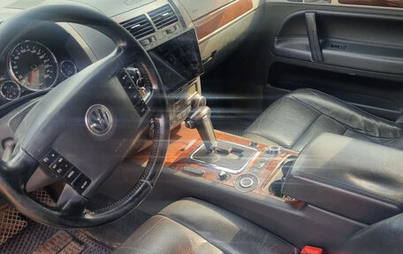 Volkswagen Touareg III, 2010 год, 1 200 000 рублей, 10 фотография