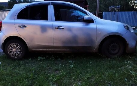 Nissan March IV, 2015 год, 390 000 рублей, 6 фотография