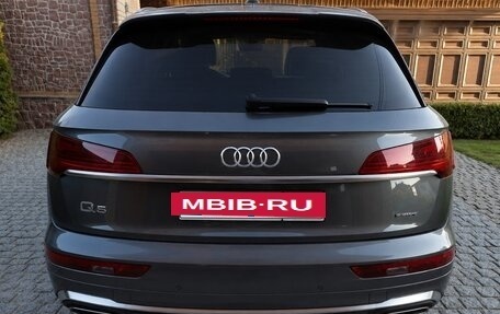 Audi Q5, 2021 год, 3 650 000 рублей, 2 фотография