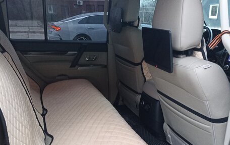 Mitsubishi Pajero IV, 2017 год, 3 300 000 рублей, 7 фотография