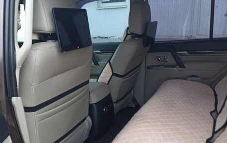 Mitsubishi Pajero IV, 2017 год, 3 300 000 рублей, 10 фотография