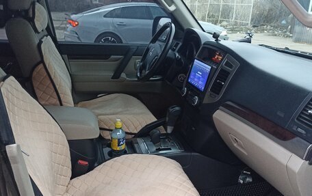 Mitsubishi Pajero IV, 2017 год, 3 300 000 рублей, 8 фотография