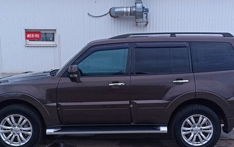 Mitsubishi Pajero IV, 2017 год, 3 300 000 рублей, 12 фотография
