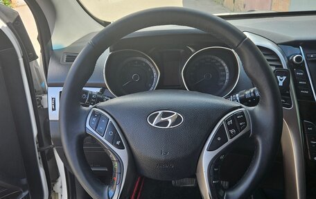 Hyundai i30 II рестайлинг, 2012 год, 1 250 000 рублей, 7 фотография