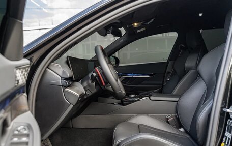 BMW M5, 2024 год, 18 490 000 рублей, 18 фотография