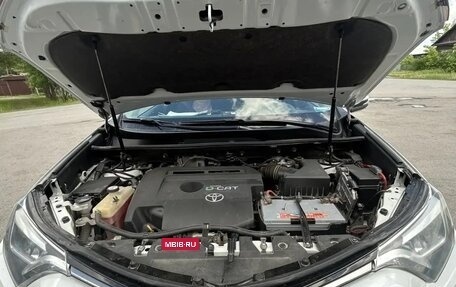 Toyota RAV4, 2018 год, 2 800 000 рублей, 5 фотография