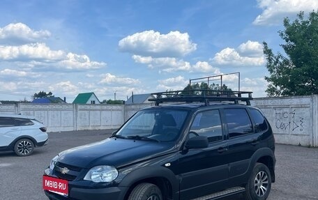 Chevrolet Niva I рестайлинг, 2015 год, 670 000 рублей, 2 фотография