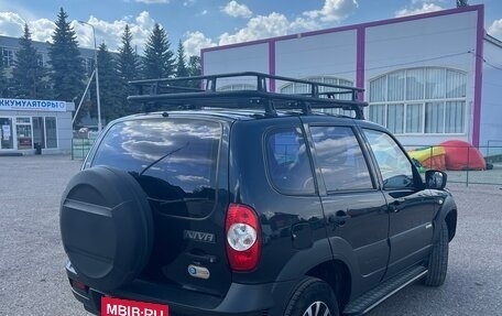 Chevrolet Niva I рестайлинг, 2015 год, 670 000 рублей, 5 фотография