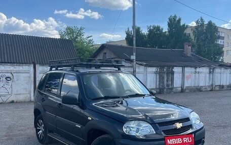 Chevrolet Niva I рестайлинг, 2015 год, 670 000 рублей, 8 фотография