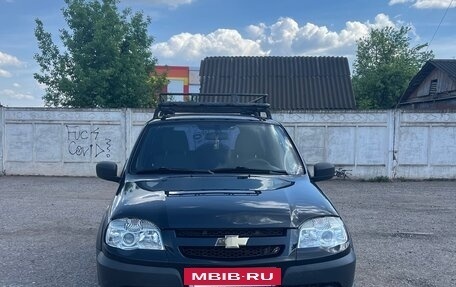 Chevrolet Niva I рестайлинг, 2015 год, 670 000 рублей, 9 фотография