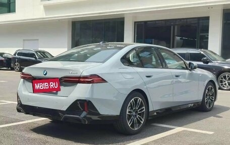 BMW 5 серия, 2024 год, 6 290 000 рублей, 6 фотография