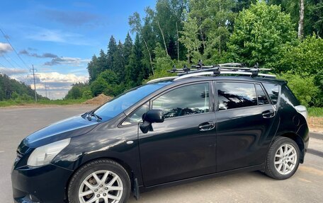 Toyota Verso I, 2011 год, 910 000 рублей, 1 фотография