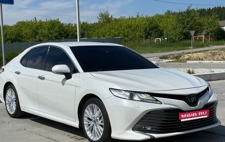 Toyota Camry, 2019 год, 2 680 000 рублей, 1 фотография