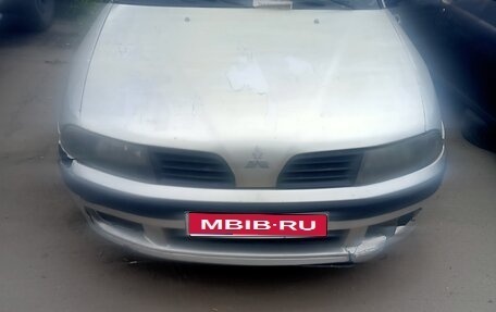 Mitsubishi Carisma I, 2002 год, 115 000 рублей, 1 фотография
