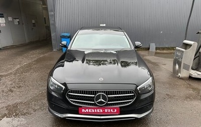 Mercedes-Benz E-Класс, 2021 год, 3 150 000 рублей, 1 фотография