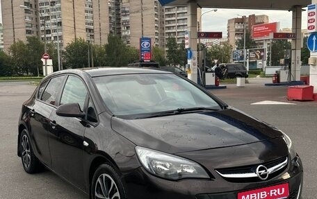 Opel Astra J, 2013 год, 550 000 рублей, 1 фотография