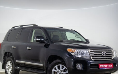 Toyota Land Cruiser 200, 2013 год, 3 899 000 рублей, 1 фотография