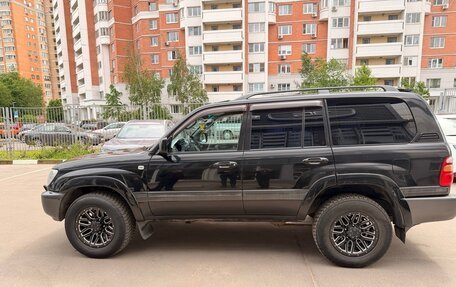 Toyota Land Cruiser 100 рестайлинг 2, 2002 год, 2 050 000 рублей, 5 фотография