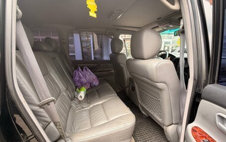 Toyota Land Cruiser 100 рестайлинг 2, 2002 год, 2 050 000 рублей, 10 фотография