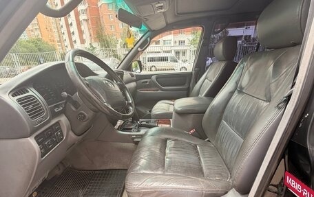 Toyota Land Cruiser 100 рестайлинг 2, 2002 год, 2 050 000 рублей, 14 фотография