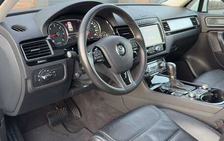 Volkswagen Touareg III, 2016 год, 2 700 000 рублей, 6 фотография