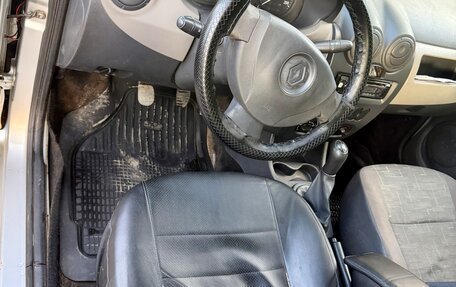 Renault Logan I, 2013 год, 260 000 рублей, 11 фотография
