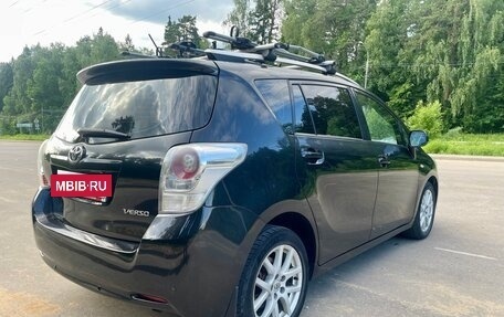 Toyota Verso I, 2011 год, 910 000 рублей, 4 фотография