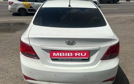 Hyundai Solaris II рестайлинг, 2016 год, 695 000 рублей, 23 фотография