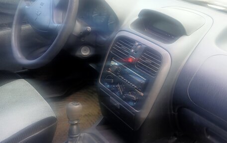 Mitsubishi Carisma I, 2002 год, 115 000 рублей, 5 фотография