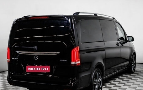 Mercedes-Benz V-Класс, 2018 год, 4 990 000 рублей, 6 фотография