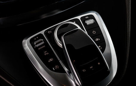 Mercedes-Benz V-Класс, 2018 год, 4 990 000 рублей, 21 фотография