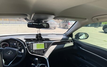 Toyota Camry, 2019 год, 2 680 000 рублей, 3 фотография