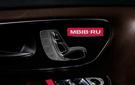 Mercedes-Benz V-Класс, 2018 год, 4 990 000 рублей, 19 фотография