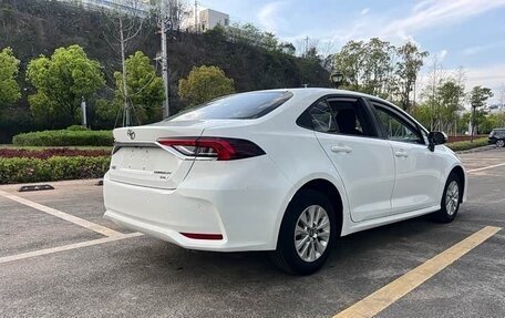 Toyota Corolla, 2022 год, 1 450 000 рублей, 5 фотография