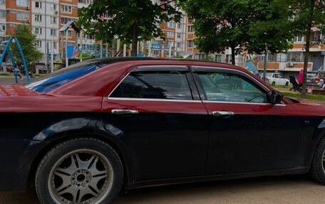 Chrysler 300C II, 2006 год, 900 000 рублей, 2 фотография
