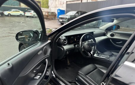 Mercedes-Benz E-Класс, 2021 год, 3 150 000 рублей, 6 фотография