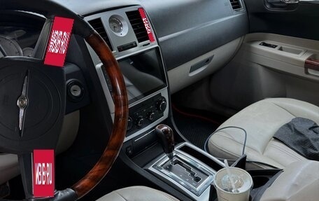 Chrysler 300C II, 2006 год, 900 000 рублей, 5 фотография