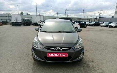 Hyundai Solaris II рестайлинг, 2012 год, 650 000 рублей, 3 фотография