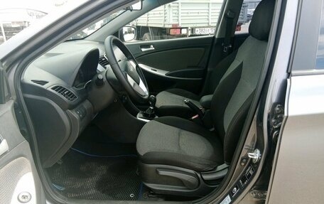 Hyundai Solaris II рестайлинг, 2012 год, 650 000 рублей, 6 фотография