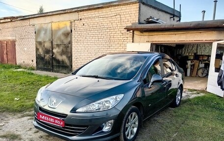 Peugeot 408 I рестайлинг, 2014 год, 760 000 рублей, 4 фотография