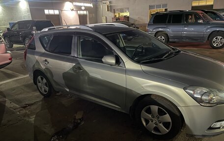 KIA cee'd I рестайлинг, 2010 год, 800 000 рублей, 10 фотография
