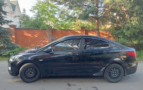 Hyundai Solaris II рестайлинг, 2015 год, 585 000 рублей, 2 фотография